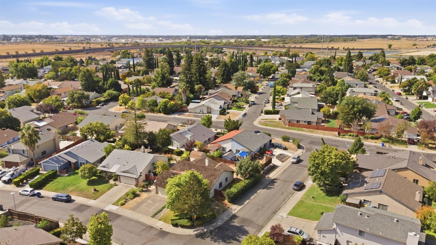 2 Rosto Court Sacramento CA 95823