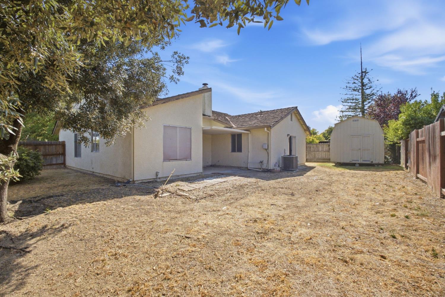 2 Rosto Court Sacramento CA 95823