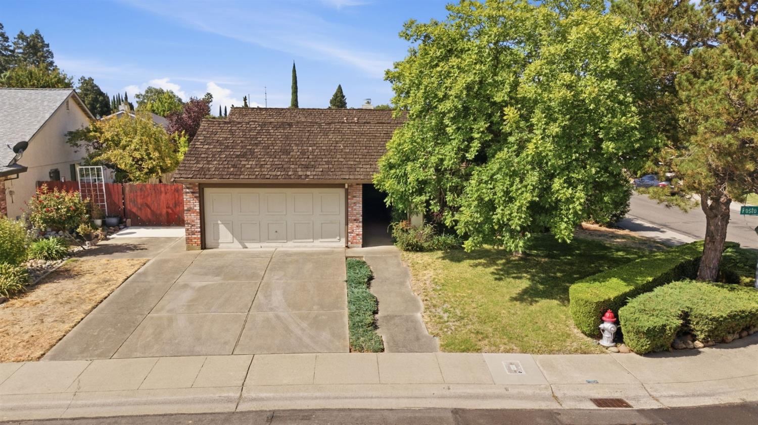 2 Rosto Court Sacramento CA 95823