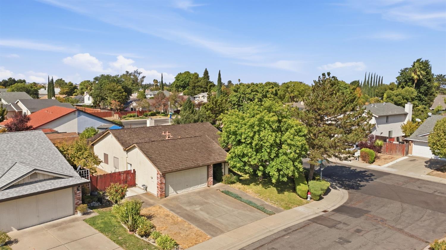2 Rosto Court Sacramento CA 95823