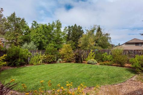 2604 Knob Hill Drive Santa Rosa CA 95404