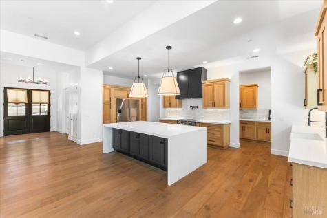 794 Los Olivos Road Santa Rosa CA 95404