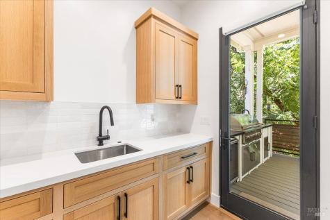 794 Los Olivos Road Santa Rosa CA 95404