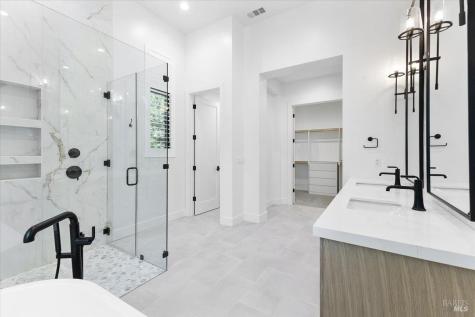 794 Los Olivos Road Santa Rosa CA 95404