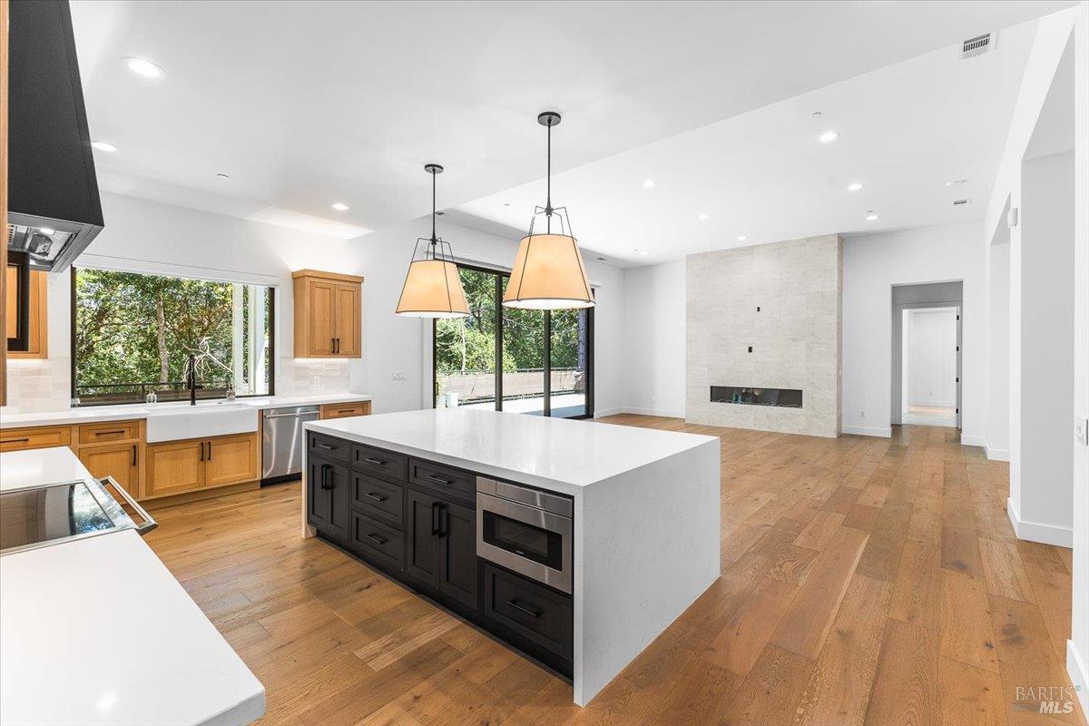 794 Los Olivos Road Santa Rosa CA 95404