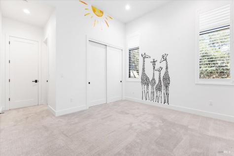 794 Los Olivos Road Santa Rosa CA 95404