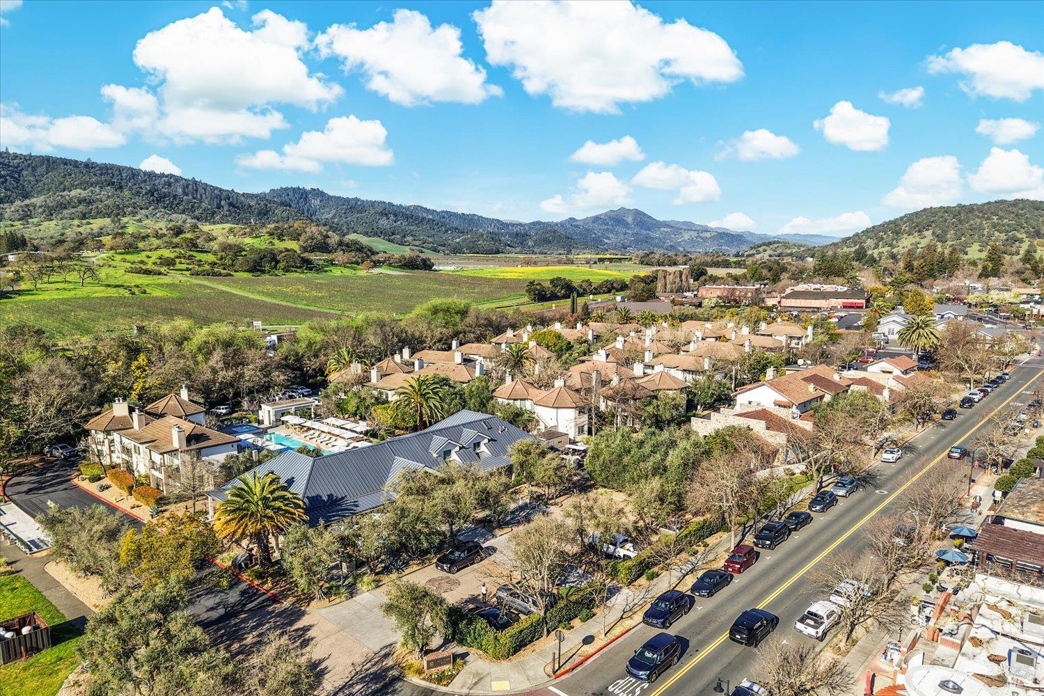 2004 Oak Circle Yountville CA 94599