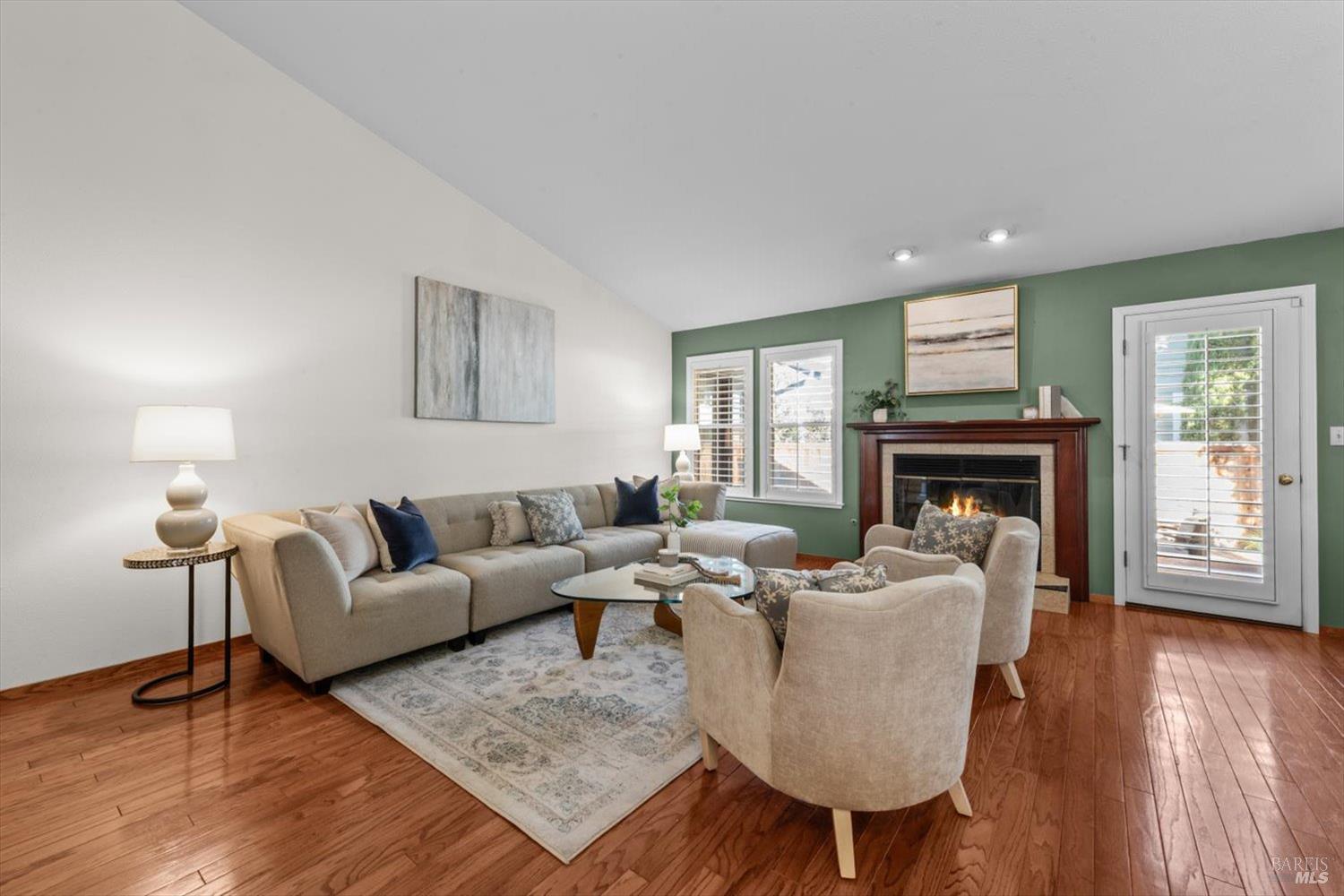 2004 Oak Circle Yountville CA 94599