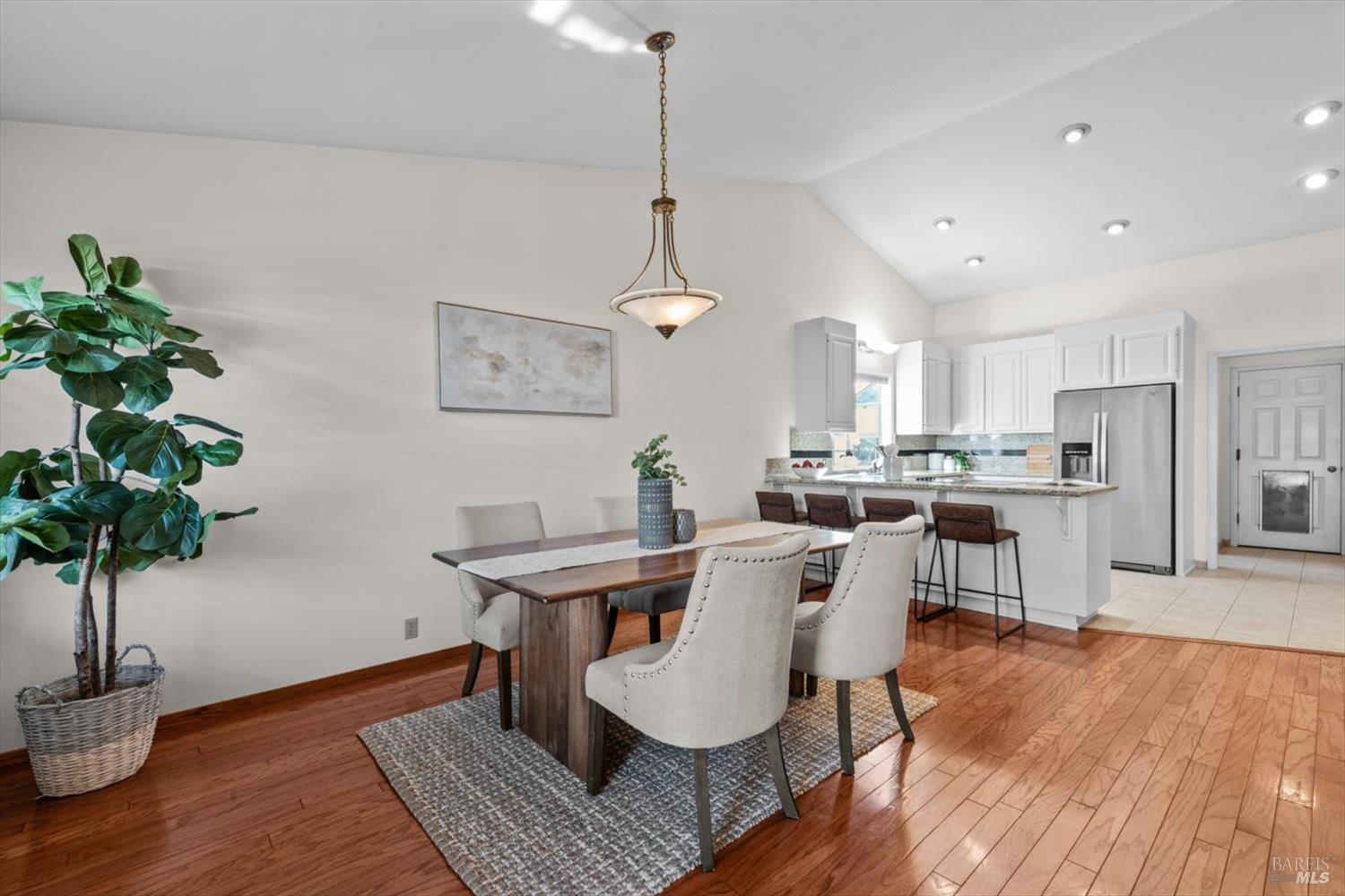 2004 Oak Circle Yountville CA 94599
