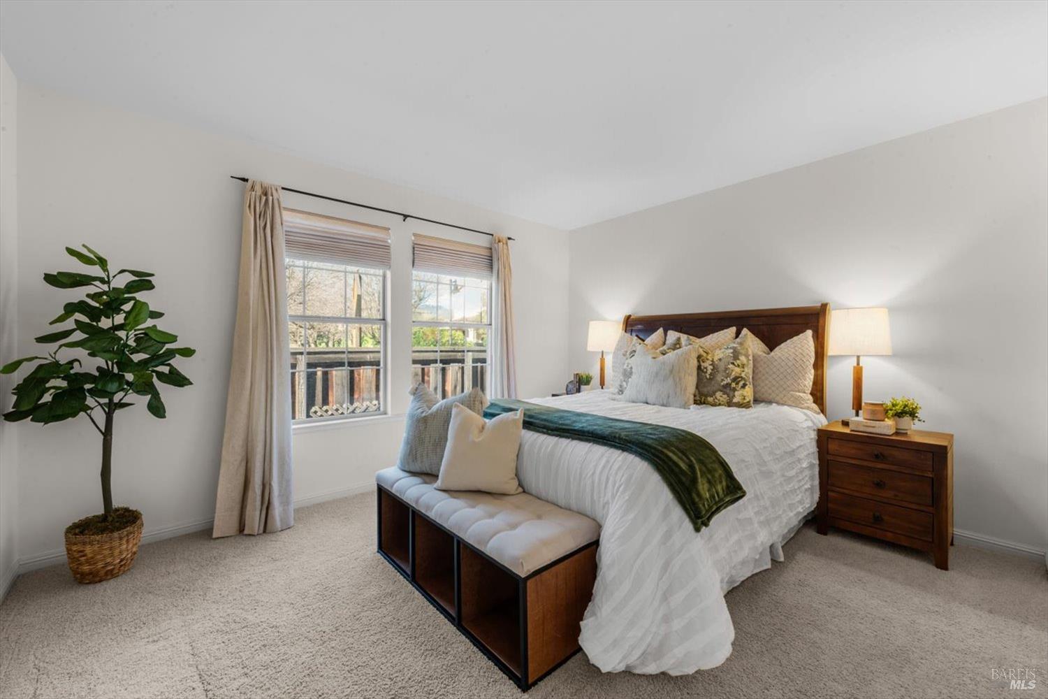 2004 Oak Circle Yountville CA 94599