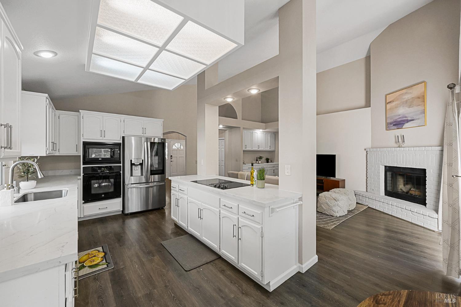 5017 Deerwood Drive Santa Rosa CA 95403