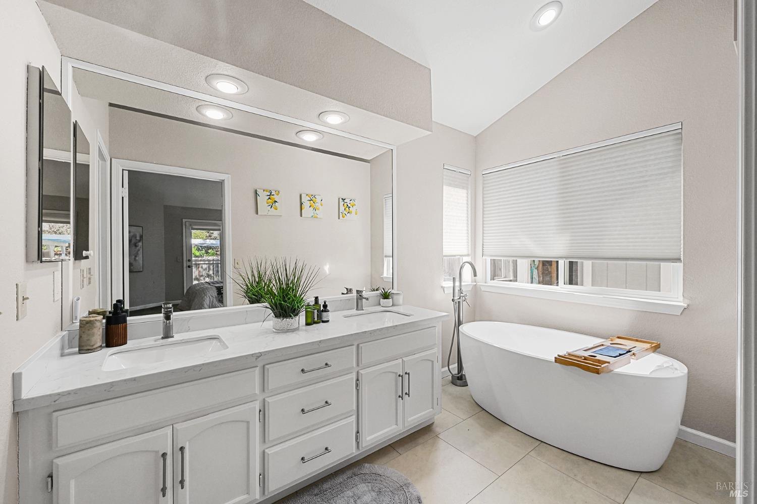 5017 Deerwood Drive Santa Rosa CA 95403