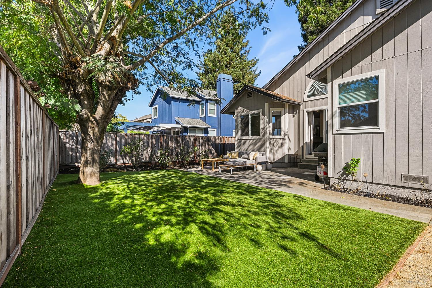5017 Deerwood Drive Santa Rosa CA 95403