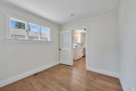 8 Grandview Avenue Petaluma CA 94952