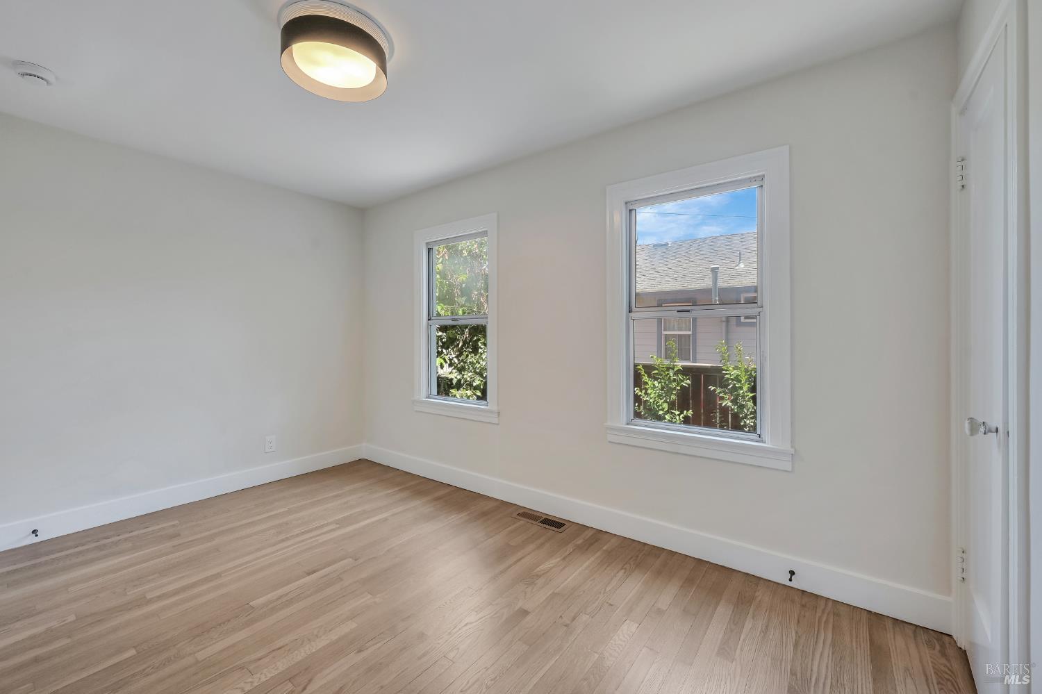 8 Grandview Avenue Petaluma CA 94952