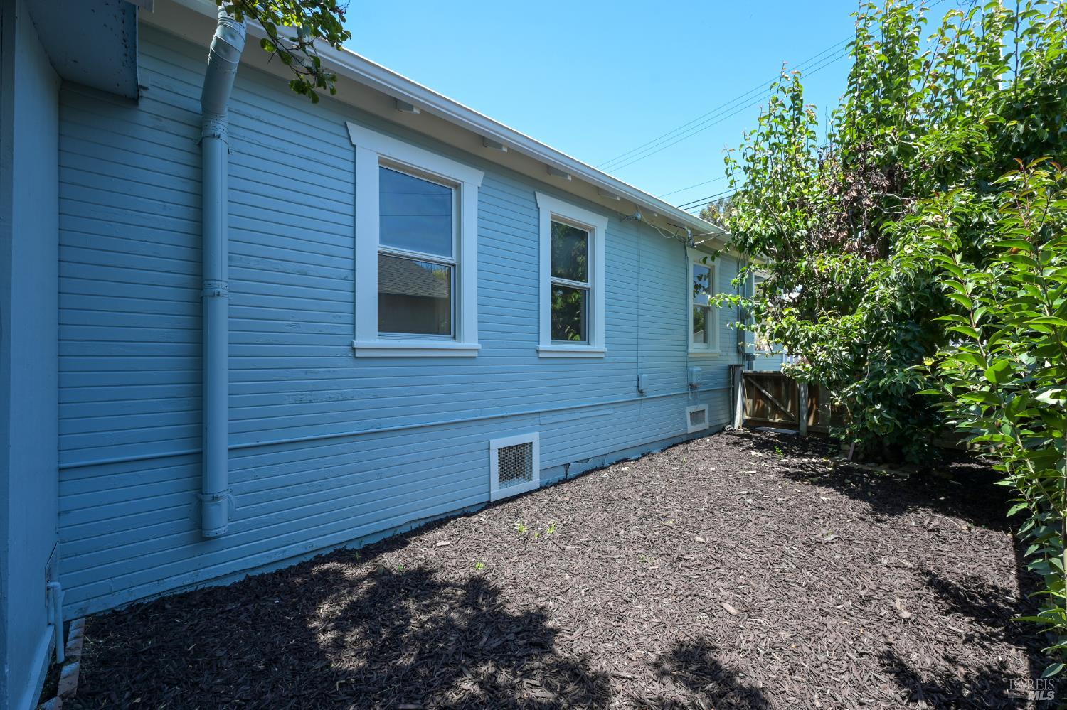 8 Grandview Avenue Petaluma CA 94952