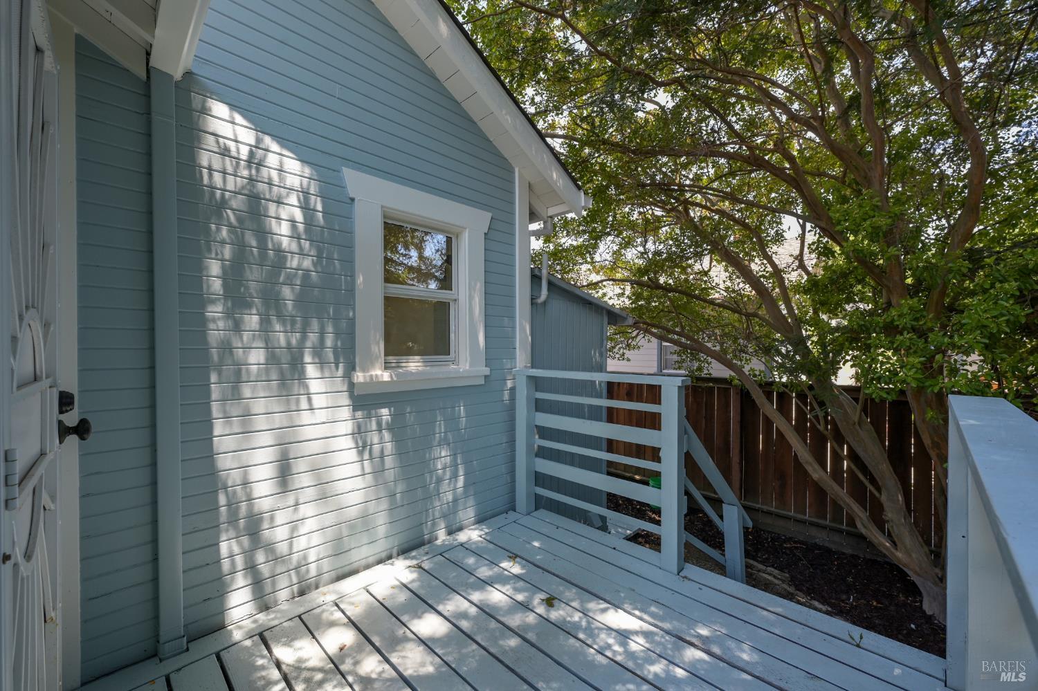 8 Grandview Avenue Petaluma CA 94952