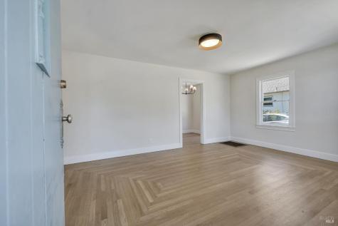 8 Grandview Avenue Petaluma CA 94952