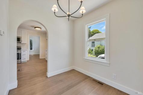 8 Grandview Avenue Petaluma CA 94952