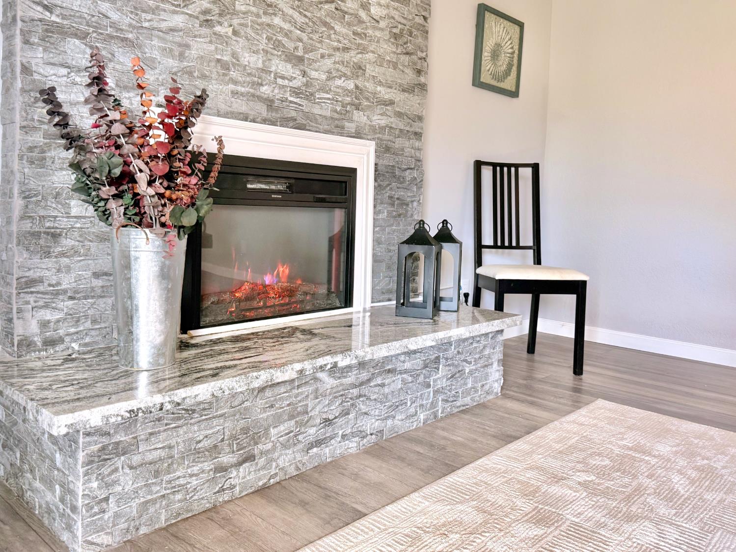 4566 Freeway Circle Sacramento CA 95841