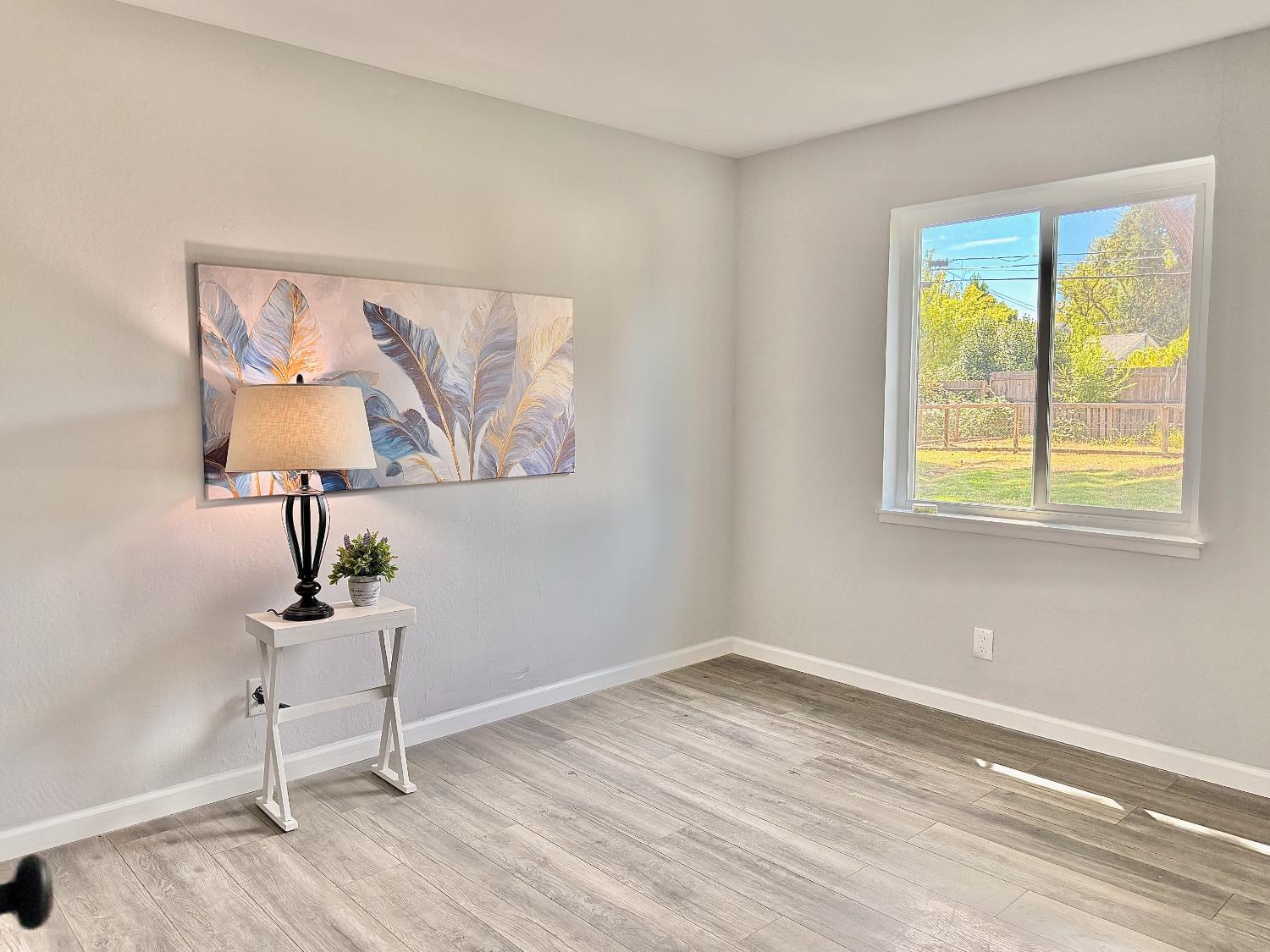 4566 Freeway Circle Sacramento CA 95841