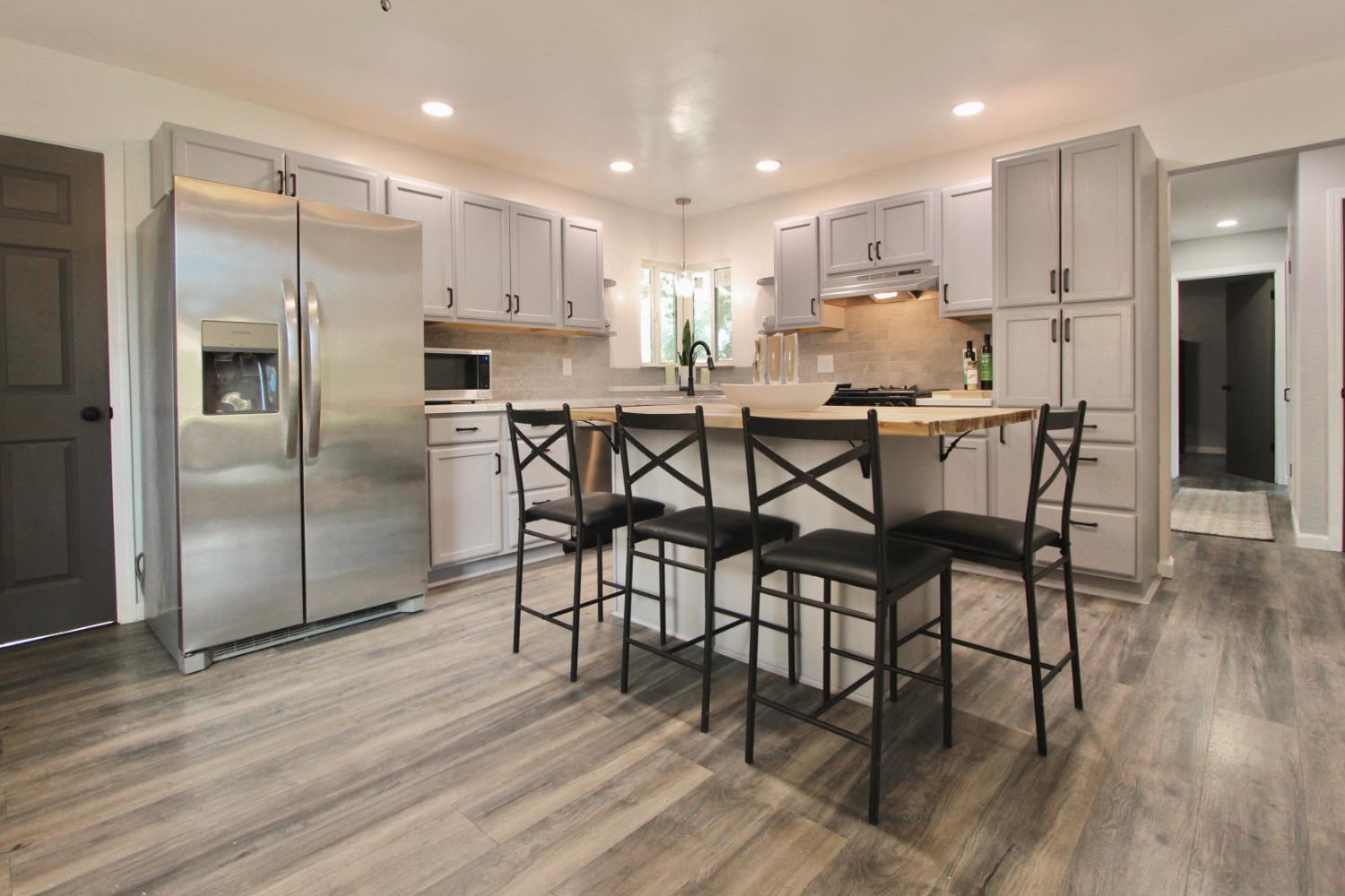 4566 Freeway Circle Sacramento CA 95841