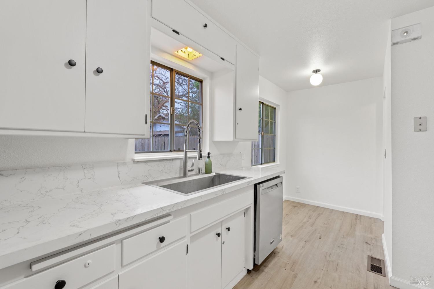 1726 Crinella Drive St. Helena CA 94574
