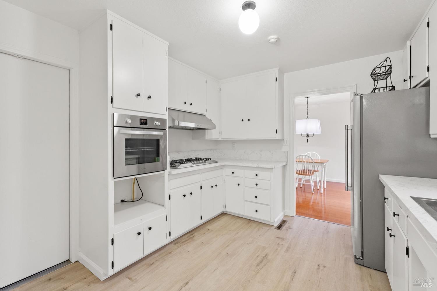 1726 Crinella Drive St. Helena CA 94574