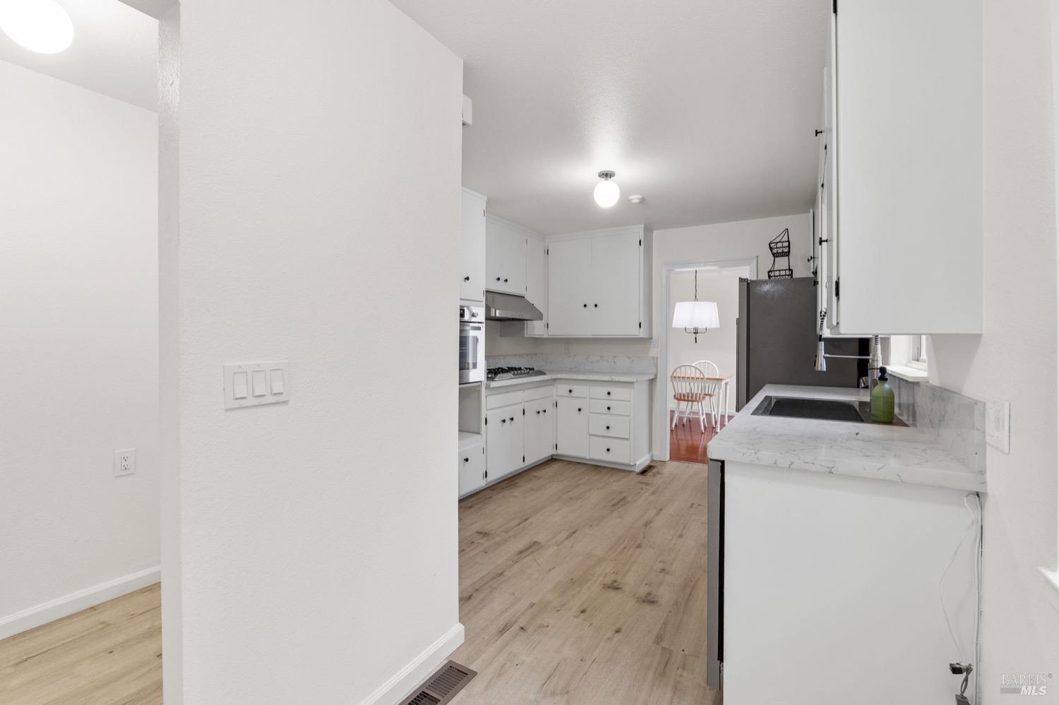 1726 Crinella Drive St. Helena CA 94574