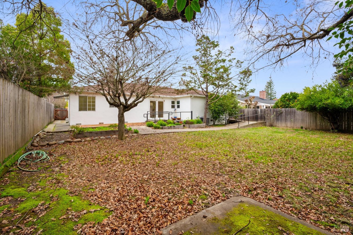 1726 Crinella Drive St. Helena CA 94574