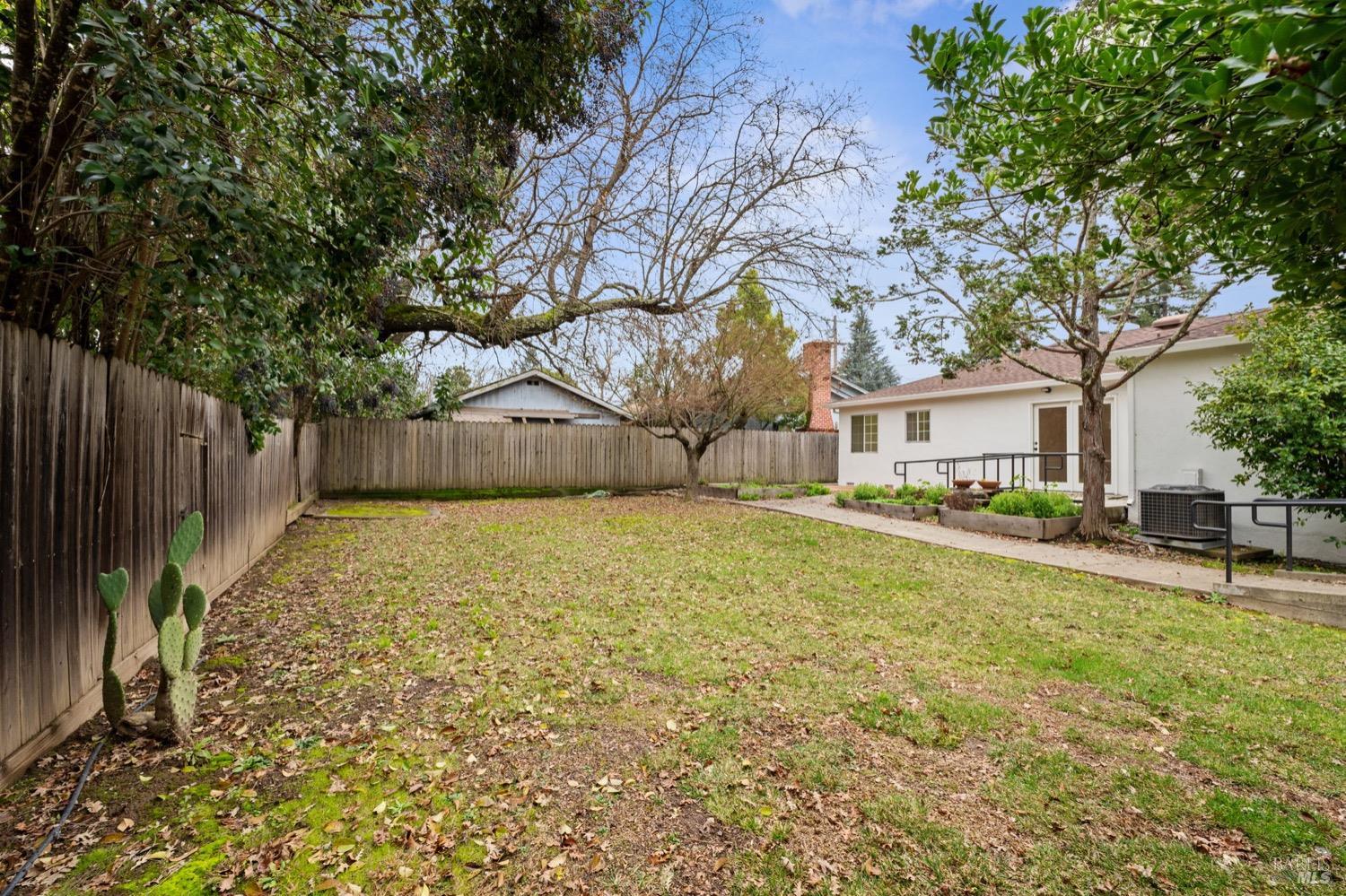 1726 Crinella Drive St. Helena CA 94574