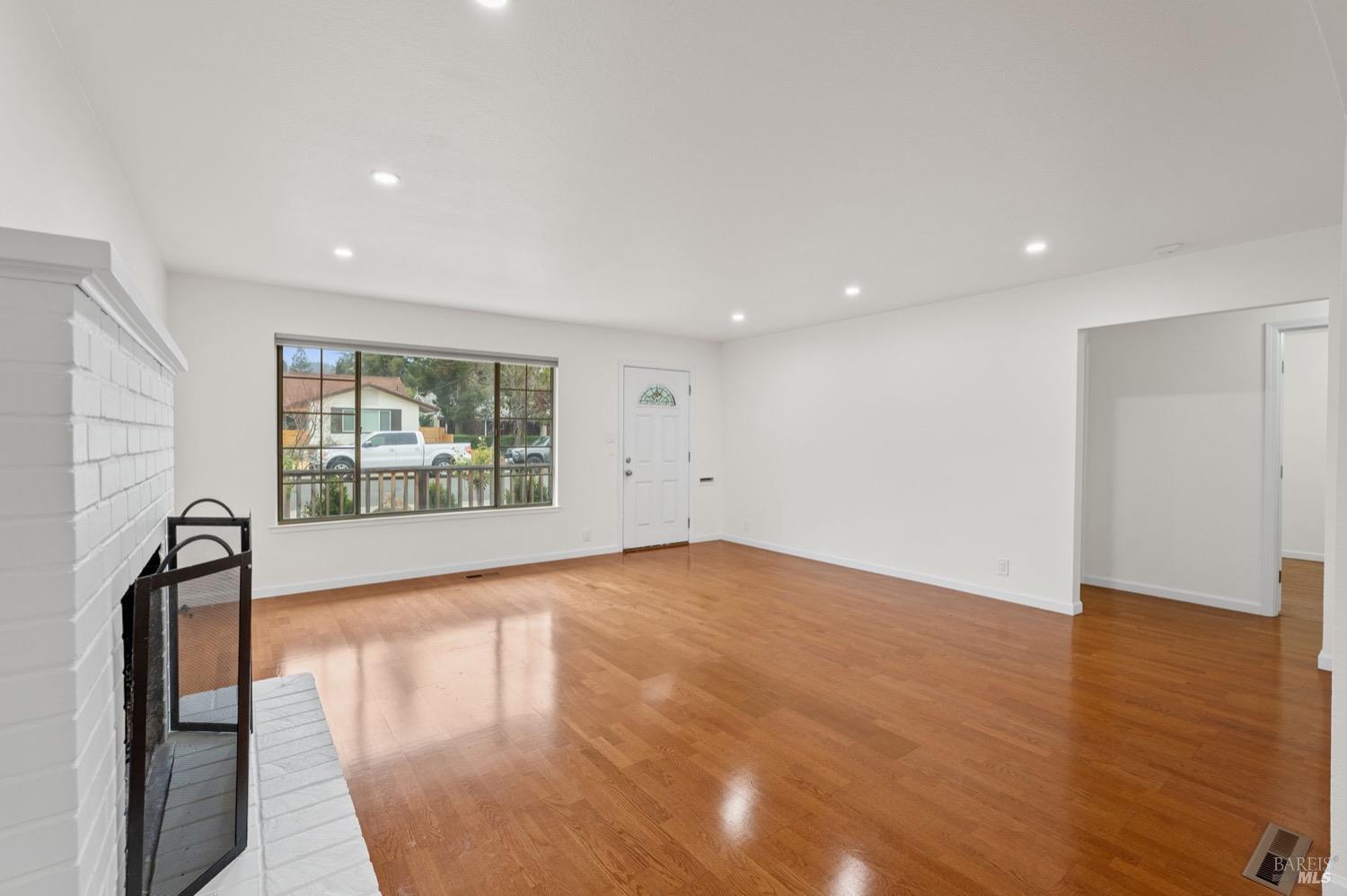 1726 Crinella Drive St. Helena CA 94574
