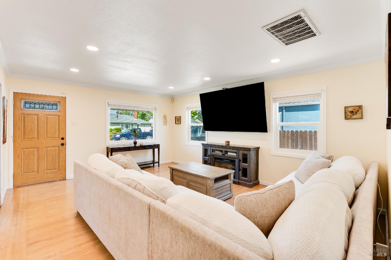 1034 Caldwell Avenue Vallejo CA 94591
