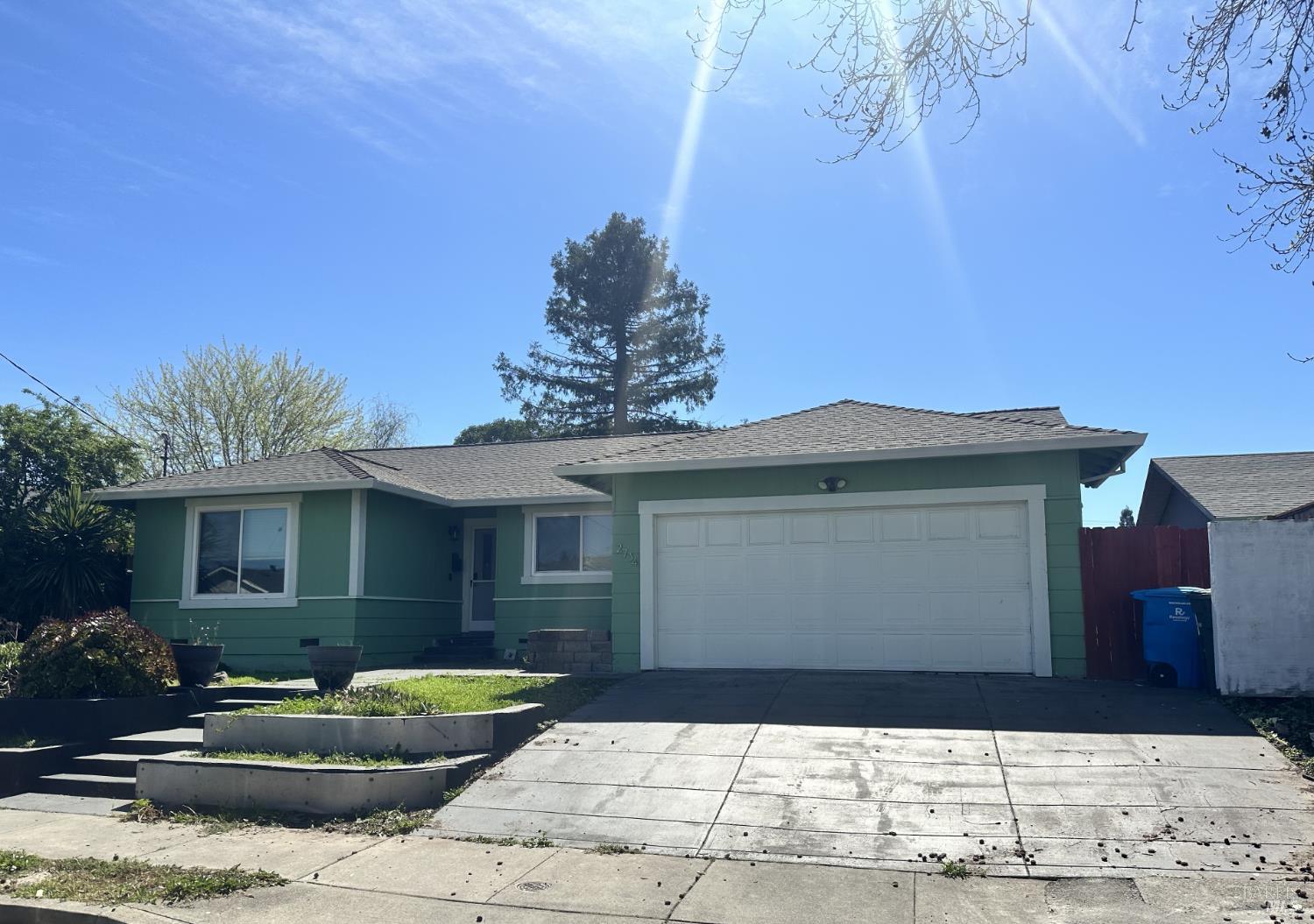 2734 Comanche Street Santa Rosa CA 95403