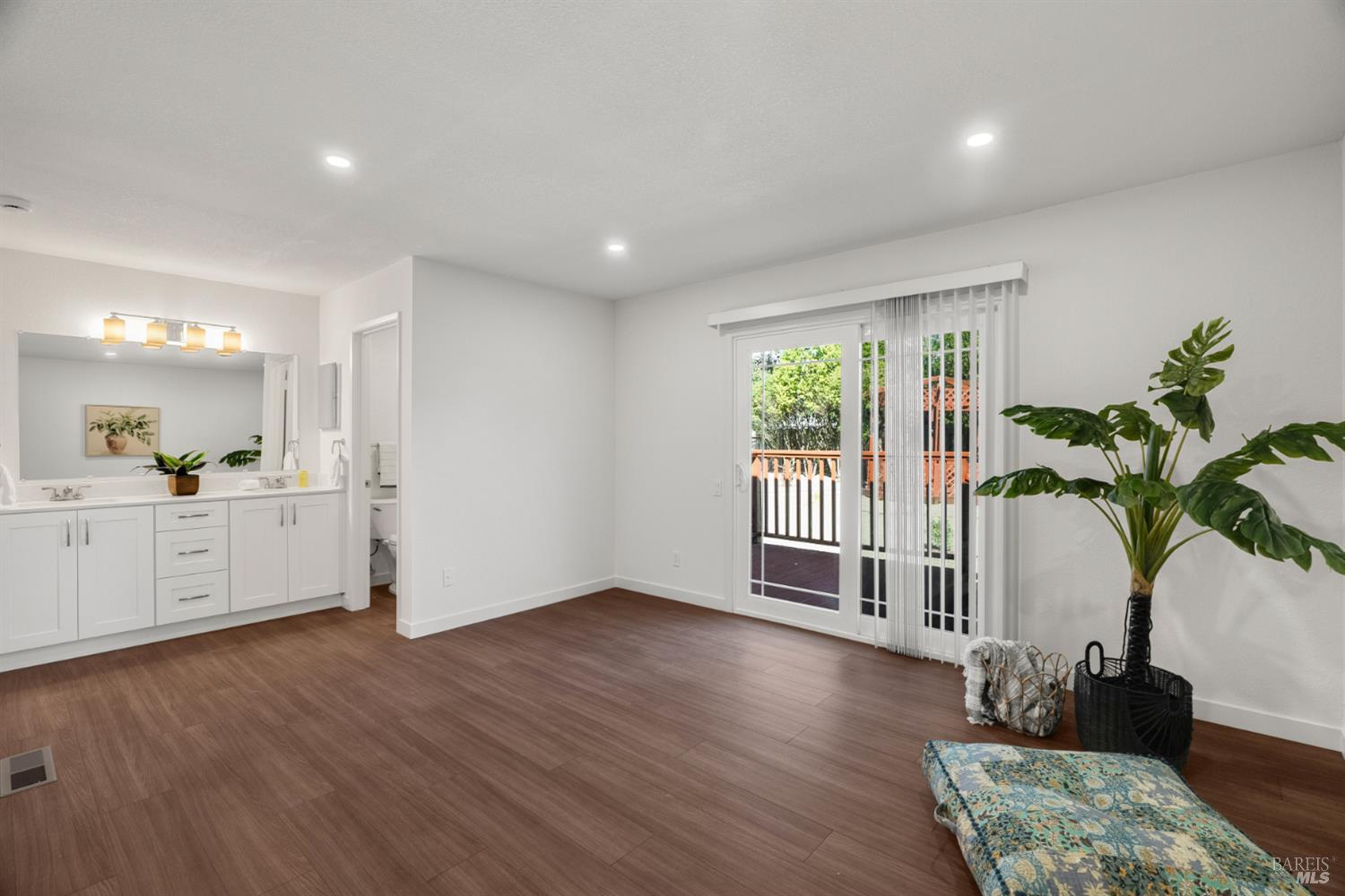 511 Landsdown Circle Rohnert Park CA 94928