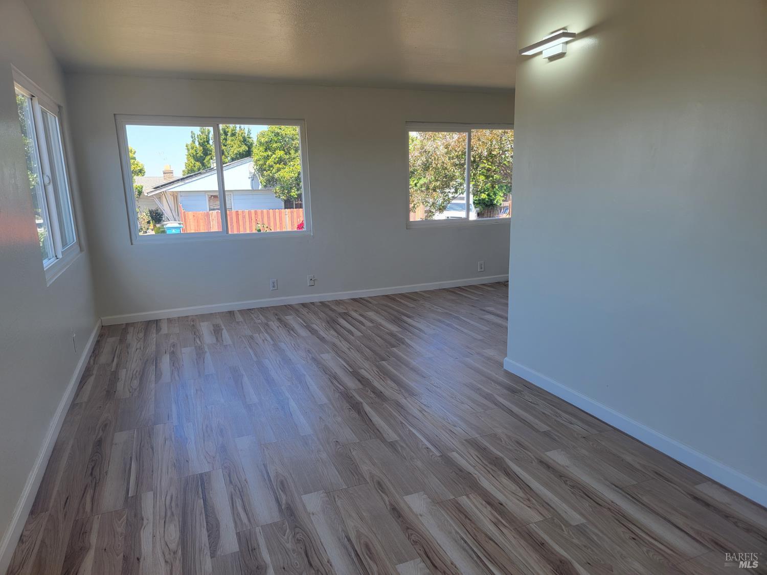 103 Pueblo Way Vallejo CA 94591
