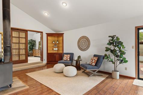 1084 Red Tail Road Healdsburg CA 95448
