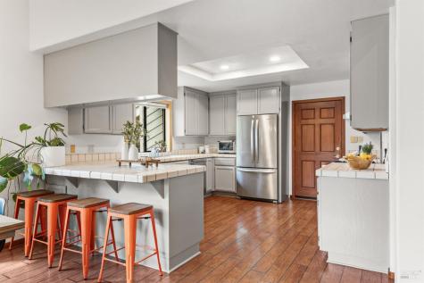 1084 Red Tail Road Healdsburg CA 95448