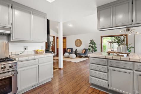 1084 Red Tail Road Healdsburg CA 95448