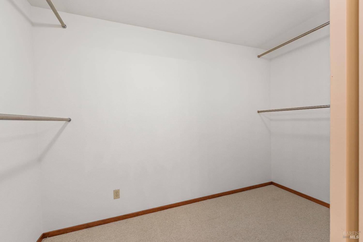 1084 Red Tail Road Healdsburg CA 95448