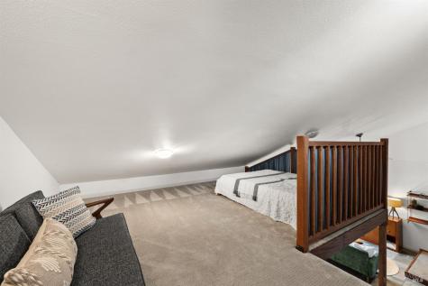 1084 Red Tail Road Healdsburg CA 95448