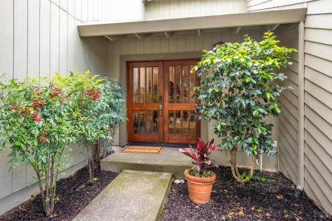 1084 Red Tail Road Healdsburg CA 95448