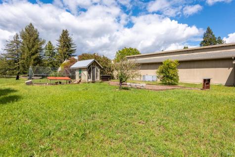 1084 Red Tail Road Healdsburg CA 95448