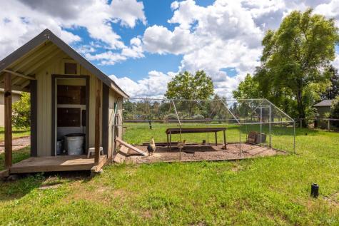 1084 Red Tail Road Healdsburg CA 95448