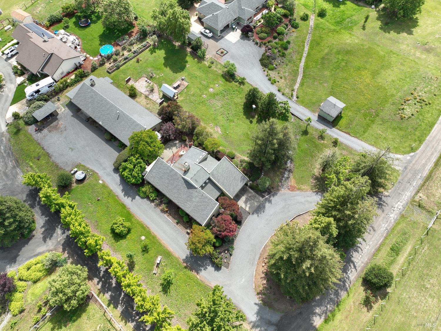 1084 Red Tail Road Healdsburg CA 95448