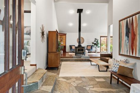 1084 Red Tail Road Healdsburg CA 95448
