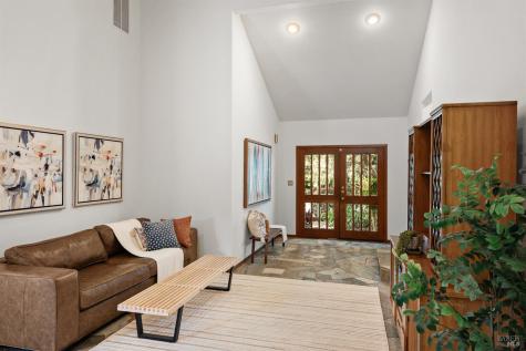 1084 Red Tail Road Healdsburg CA 95448