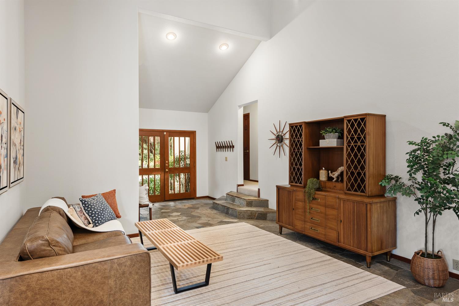 1084 Red Tail Road Healdsburg CA 95448