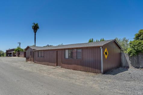 1558 Magnolia Drive Healdsburg CA 95448