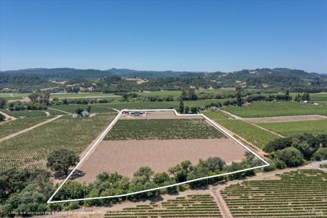 1558 Magnolia Drive Healdsburg CA 95448